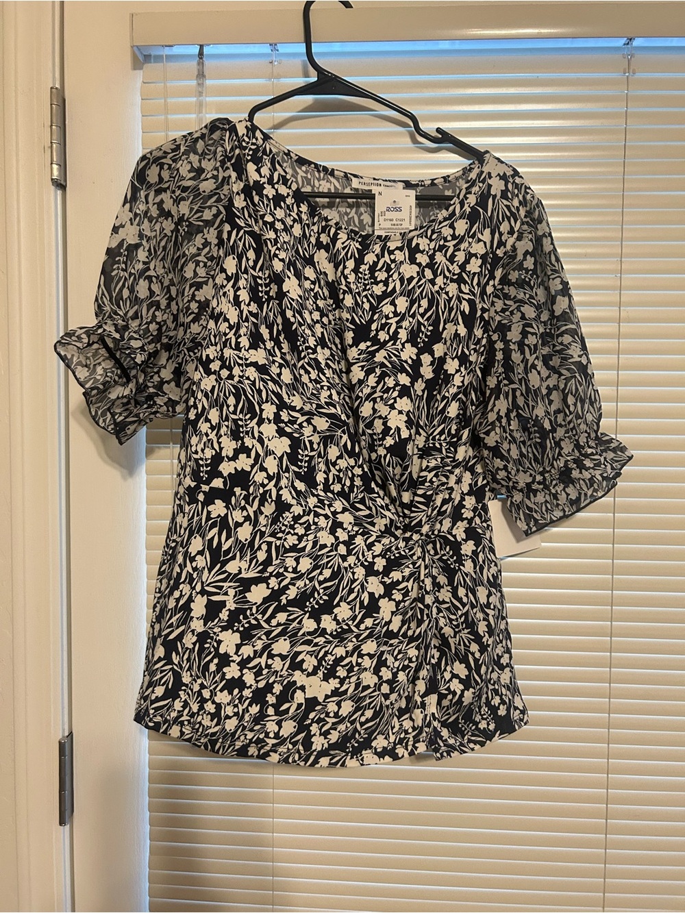 Unk Black & White Floral Twist-Front Blouse